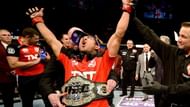 Still the best Featherweight of all time.